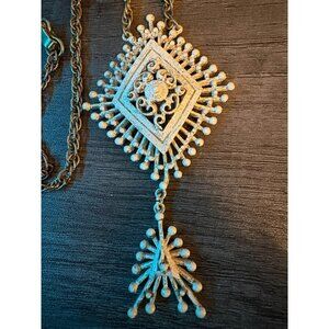 Vintage Hollycraft White Enamel Pendant Necklace With Chain
